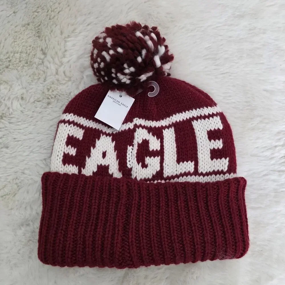 American Eagle Maroon White Pom Pom Beanie NWT Wool Blend Chunky Knit Winter Hat